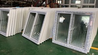 Fenêtre coulissante en plastique profilé PVC avec grille, design avec des pièces de haute qualité