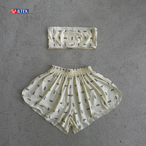 ชุดเสื้อผ้า2ชิ้นลายดอกไม้สำหรับผู้หญิงชุดเซตเสื้อเกาะอกและกางเกงขาสั้นสำหรับ2025ฤดูร้อน - Product Image 4