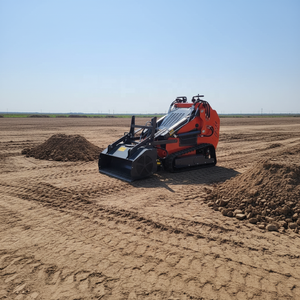 Minicargadora Hidráulica con Motor Kubota y Accesorios - Product Image 1