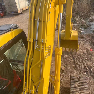 Excavatrice Komatsu PC130 d'occasion, modèle 2022, 13 tonnes, avec moteur, boîte de vitesses et pompe - Product Image 5