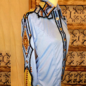 เสื้อเชิ้ตขี่ม้าสีฟ้าอ่อน Misha International ประดับคริสตัลปักลายสวยงาม ผลิตจากโพลีเอสเตอร์สวมใส่สบาย - Product Image 1