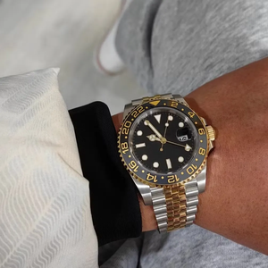 Montre automatique mécanique de plongée de luxe en fibre de carbone 42 mm avec logo personnalisé, bracelet en caoutchouc, cadran en verre, résistance à l'eau 3 ATM - Product Image 5