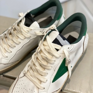 Zapatillas de Diseño de Piel Genuina de Ganso Blanco Antideslizantes de Lujo Cómodas para Skateboard Doradas con Efecto Desgastado para Caminar, Zapatos de Moda y Tendencia - Product Image 5