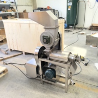 Industriële koude persapparaat voor appels, granaatappels en citrusvruchten - professionele sapcentrifuge