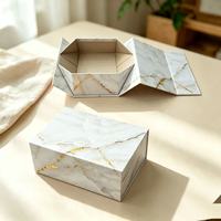 Boîte cadeau magnétique pliable en stock, 6 tailles disponibles, logo personnalisé, emballage rigide pliable pour cadeau, cosmétiques, bijoux