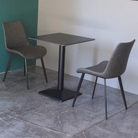 Ensemble table et chaises de café moderne et simple, plateau de table en stratifié HPL, chaises de salle à manger en plastique, mobilier de restaurant commercial