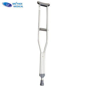 Canne de marche robuste à quatre pieds, capacité de charge de 200 lb, pour la stabilité et le soutien des adultes - Product Image 2