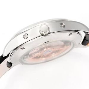 Reloj Premium para Hombre con Indicador de Día y Fecha. Esfera blanca y correa de cuero negra, cronometraje preciso para uso diario. - Product Image 4