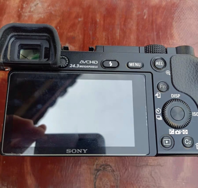 A6000 DSLR Camera Original Second-hand Full Kit Includes 100mm Lens SD Card Full HD Video 2-3" Screen Cheap Camera Multiple