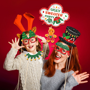 Suministros de fiesta de Navidad Huancai, 45 Uds., suéter feo, accesorios para cabina de fotos con palos, Kit de accesorios de fiesta para decoraciones de fiesta de Navidad - Product Image 5