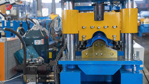 Machines durables de fabrication de tuiles Ridge Cap | Sortie personnalisable pour moteur et pompe à carreaux en acier coloré 380V - Product Image 3