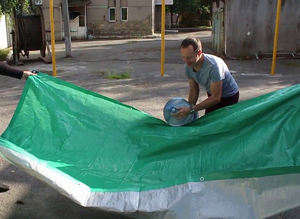 Bâche plastika cerada plava Siva 2x3m 80g 140g pour Tente de camping et l'agriculture bateaux couverture véhicule à Croatie - Product Image 4