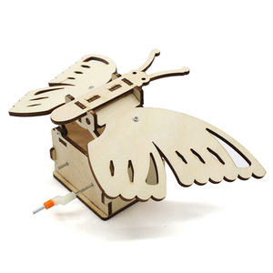 Kit de mariposa mecánica de madera, juguete educativo de ciencia de operación manual para niños de 7 a 9 años - Product Image 4