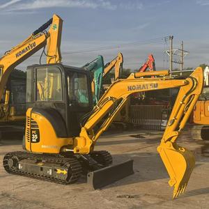 Excavadora Usada Komatsu PC35 de 3.5 Toneladas, Modelo 2024, con Pocas Horas de Uso, Diseño de Giro Cero, Ideal para Construcción en Espacios Reducidos - Product Image 1