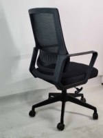 Chaise pivotante contemporaine en fer pour la maison, le bureau ou les loisirs, avec emballage postal disponible, modèle HY-1165