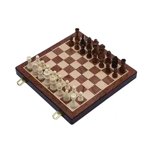 Factory Suppliers Classical Antique Laser Engraving Wooden Foldable Chess Games Plate Sets India