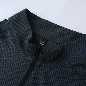 Camicia sportiva sportiva da uomo a mezza Zip a maniche lunghe da corsa sportiva ad asciugatura rapida e traspirante per allenamento sportivo - Product Image 6