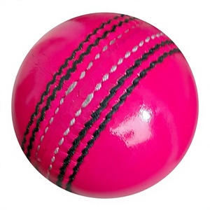 Pelota de Cricket de Cuero BOLZA Cosida a Mano para Diestros, Entrenamiento Profesional, 5.5 oz, Blanca, Logotipo Personalizado, Caja de 6 Unidades con Cordón - Product Image 1