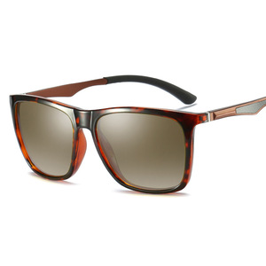 Người đàn ông của phụ nữ retro cổ điển Kính mát vuông UV400 ống kính phân cực hợp thời trang màu trắng khung thoải mái Sun Eyewear Vàng/Trong - Product Image 6