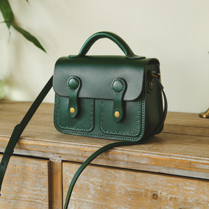 Bolso de Hombro Vintage Hecho a Mano para Mujer, Cuero Vacuno Verde, Tipo Cubierta Cuadrada Horizontal, Cosido a Mano, para Uso Diario - Product Image 1