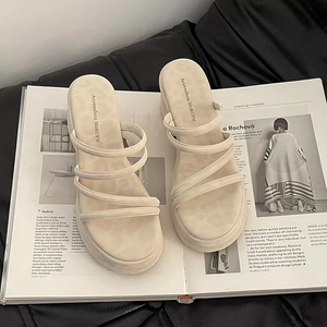 Women Classic Lightweight Flat Slippers 2026 New Summer Fashion Retro Versatile Anti-Slip Elegant Casual <b>Sandals</b> - Product Image 5