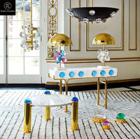 Table de maquillage moderne et élégante pour le couloir, console Jonathan Adler Globo, laque blanche brillante, cadre métallique en laiton doré