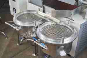 Presse à huile à vis facile à nettoyer, machine industrielle de fabrication d'huile de colza - Product Image 2