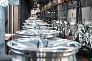 Nouvelle jante en alliage d'aluminium de style vintage 15 pouces, finition peinte argentée, revêtement antirouille pour voitures classiques - Fabriquée sur mesure, marque ZT - Product Image 4