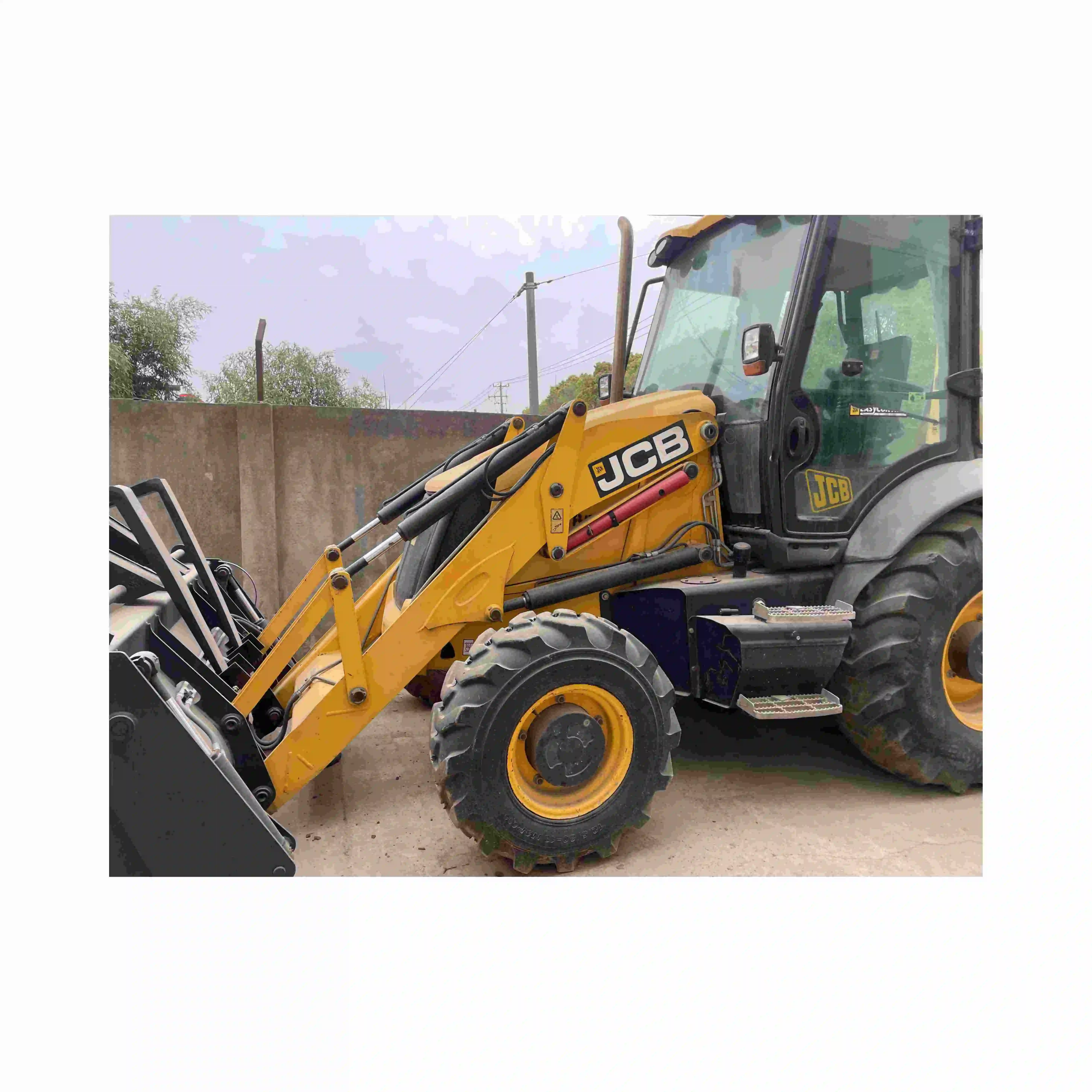 Moins d'heures de travail utilisé Original jcb 3cx 4cx 3dx chargeuse-pelleteuse à vendre en bon état