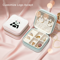 Mini boîte de rangement portable pour bijoux, en velours flanelle carré, simple, pour voyage, organiseur de colliers, boîte cadeau pour bagues