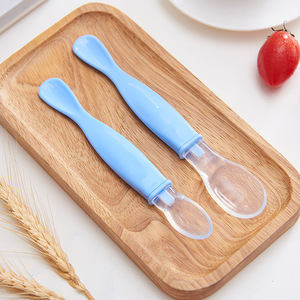 Cuillères en silicone pour bébé, lot de 2, type conique, sans Bpa, pour 0 à 12 mois, fournitures d'alimentation, cuillère à soupe portable, bleue - Product Image 1