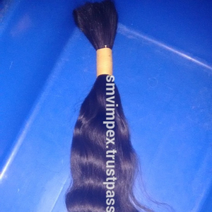 Cheveux bruts en vrac indiens à cuticule alignée Cheveux en vrac de vague naturelle. Prix de gros Meilleur cheveux humains en vrac indiens bouclés naturels. - Product Image 1