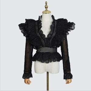 Tongrui Direktvertrieb Übergröße Frühling Einfarbiges Spitzen-Top Schwarz/Weiß/Rosa Ärmellos V-Ausschnitt Ausgestellte Schultern Atmungsaktiv Damen - Product Image 2