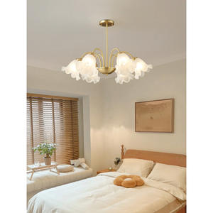 Lámpara de Araña Moderna de Lujo con LED Dorado y Cobre, Estilo Rústico Americano, para Sala de Estar, Dormitorio Principal - Product Image 1