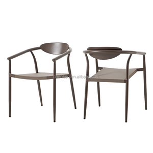 Chaises empilables en aluminium simples pour salle à manger, meubles de salle à manger en gros, chaises de patio modernes brunes pour table de <span class=keywords><strong>restaurant</strong></span> - Product Image 4