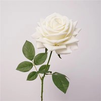 Realistische Seidenrosen in Weiß, Rot, Elfenbein und Zartrosa mit Langem Stiel, Einzelne Künstliche Rosen für Hochzeits- und Neujahrsdekoration