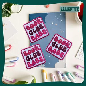 Patch brodé thermocollant Book Club Babes de 3 pouces pour chapeaux, vêtements, sacs à dos, jeans, à coudre soi-même - Product Image 2