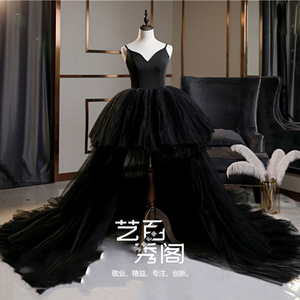 Red Tulle Ball Gown Strapless Backless Wedding Dress Long Train European Style Runway Fashion Dress - Product Image 4