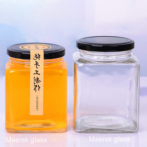 100ml 200ml 280ml 380ml 500ml 730ml <span class=keywords><strong>Pot</strong></span> <span class=keywords><strong>de</strong></span> <span class=keywords><strong>confiture</strong></span> en verre carré bon marché <span class=keywords><strong>Pot</strong></span> <span class=keywords><strong>de</strong></span> miel en verre carré transparent avec couvercle en métal - Product Image 1