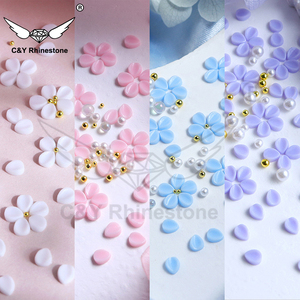 งานตกแต่งเล็บลายดอกไม้งานประดิษฐ์ทำจากเรซิ่น5กลีบ & ลูกปัด - Product Image 5