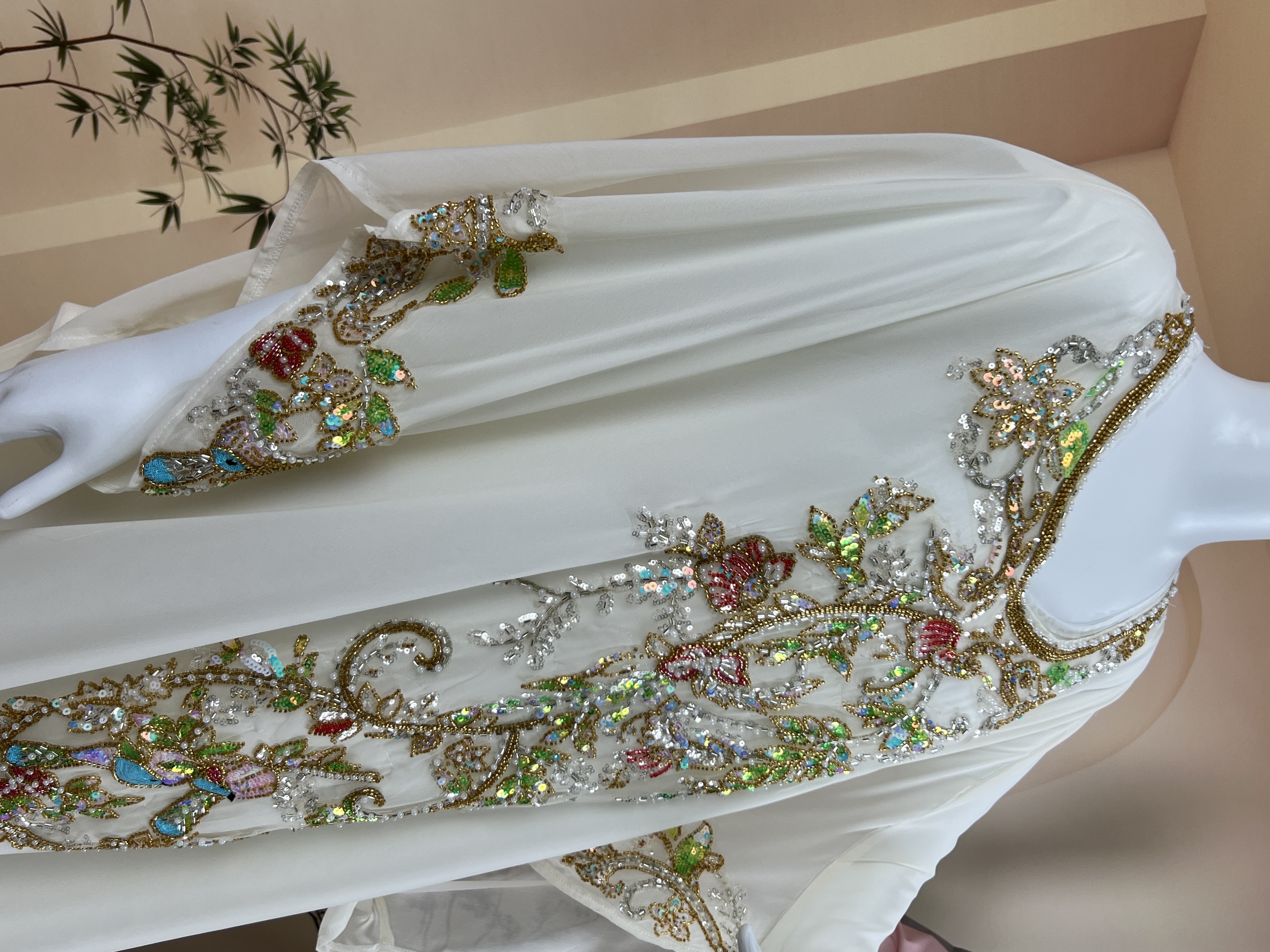 Buy White Chiffon Kaftan Elegant Satin Material | Alibaba.com