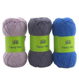 wholesale Fancy Colored Ball Polyester 5mm Bulky For Knitting yarn chunky Blankets chunky jumbo cotton yarn