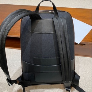 Zaino da <span class=keywords><strong>Uomo</strong></span> <span class=keywords><strong>in</strong></span> Vera <span class=keywords><strong>Pelle</strong></span>, Realizzato a Mano con Metodi Antichi, Design Grafico Scritto, <span class=keywords><strong>Pelle</strong></span> Bovina di Prima Qualità, Grande - Product Image 2