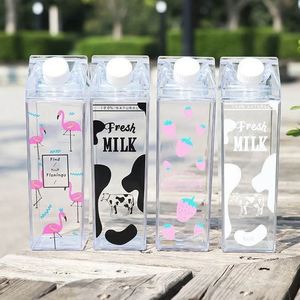 Bouteilles de jus en plastique de luxe transparentes carrées avec logo personnalisé 500 ml 750 ml 1000 ml, design luxueux pour eau, lait, jus - Product Image 4