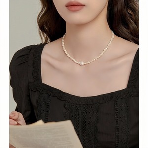 Collier de perles d'eau douce baroques argentées cassées pour femme, tendance et polyvalent, avec une beauté naturelle irrégulière - Product Image 1