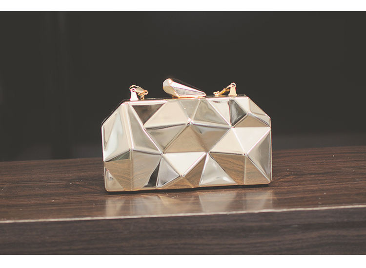 โกลเด้น