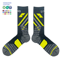 Chaussettes d'extérieur imperméables respirantes noires avec logo personnalisé pour hommes Chaussettes de randonnée en laine mérinos
