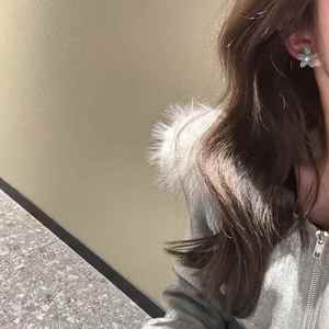 New Spring/Summer Trendy <strong>Stud</strong> <strong>Earrings</strong> Fresh <strong>Blue</strong> Turquoise Freshwater Pearl Platinum Plated Small Flower Design for Women's - Product Image 6