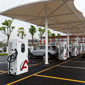 Cargador de Vehículos Eléctricos AMPPAL de 60kw-240kw, Nuevo, de Alto Rendimiento, Eficiente Energéticamente, con Dos Pistolas, para Estación Comercial y Hogar - Product Image 3