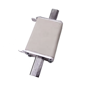 Fusibile Ceramico NH 000GG50V160 a Bassa Capacità di Interruzione, Protezione Efficace, 160A 500V, Blocco Fusibili in Porcellana per Automotive - Product Image 5